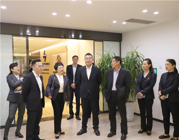 2023-5-11 西南聯(lián)交所、四川國興商務(wù)信息服務(wù)有限公司與貴州陽光產(chǎn)權(quán)交易所開展交流座談4.jpg