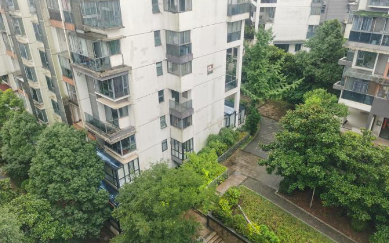 （降價(jià)）溪山御景25處資產(chǎn)轉(zhuǎn)讓?zhuān)ǔ钟蟹剑嘿F州省機(jī)關(guān)事務(wù)管理局國(guó)有資產(chǎn)管理服務(wù)中心）(二次掛牌)