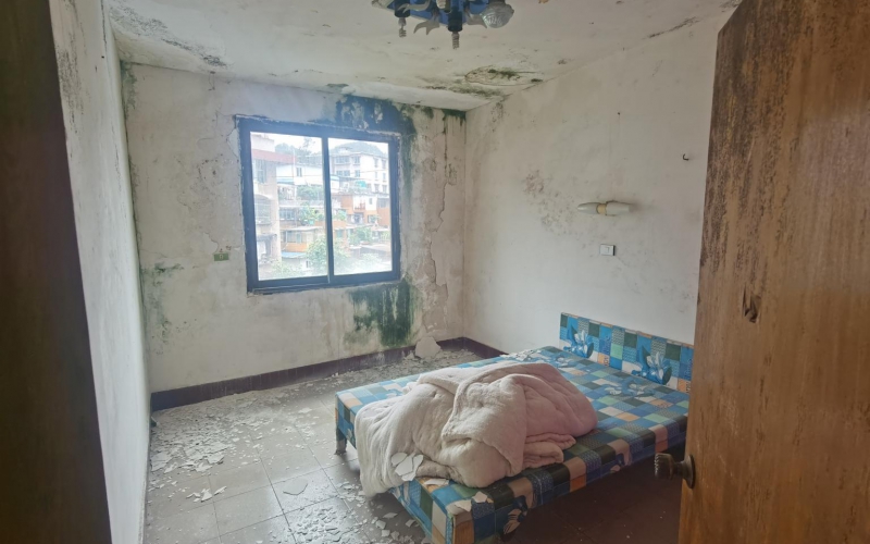 （降價(jià)）金頂山46幢1單元8層1號(hào)住宅轉(zhuǎn)讓?zhuān)ǔ钟蟹剑嘿F州省機(jī)關(guān)事務(wù)管理局國(guó)有資產(chǎn)管理服務(wù)中心）(二次掛牌)