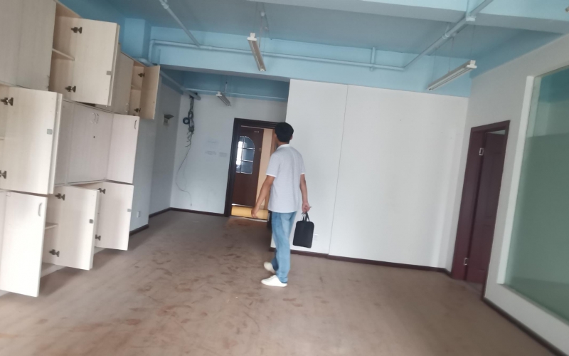 （降價）雄駿國際1單元三項(xiàng)資產(chǎn)轉(zhuǎn)讓（持有方：貴州省機(jī)關(guān)事務(wù)管理局國有資產(chǎn)管理服務(wù)中心）(二次掛牌)