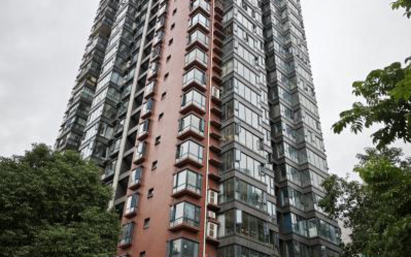 （降價(jià)）楓林小區(qū)1號(hào)樓1單元18層1號(hào)轉(zhuǎn)讓（持有方：貴州省機(jī)關(guān)事務(wù)管理局國有資產(chǎn)管理服務(wù)中心）(三次掛牌)