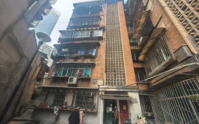 貴州省機(jī)關(guān)事務(wù)管理局國(guó)有資產(chǎn)管理服務(wù)中心貴陽(yáng)市南明區(qū)建筑巷1號(hào)4單元7層14號(hào)房屋招租